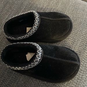 Girls Tasman Ugg Slipper Size 8C